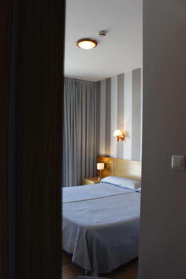 Hotel Soraya Suances Bagian luar foto